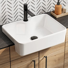 Umywalka półblatowa w łazience – wszystko, co warto wiedzieć przed zakupem