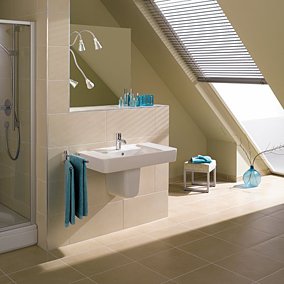 Turkusowe dodatki do świeżej i energetycznej łazienki