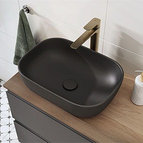 Ile schnie silikon sanitarny i czy można przyspieszyć jego wiązanie?