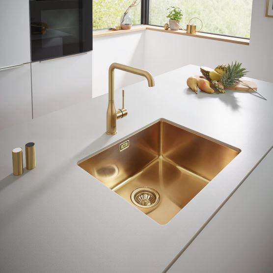 Ponadczasowa bateria kuchenna GROHE Essence