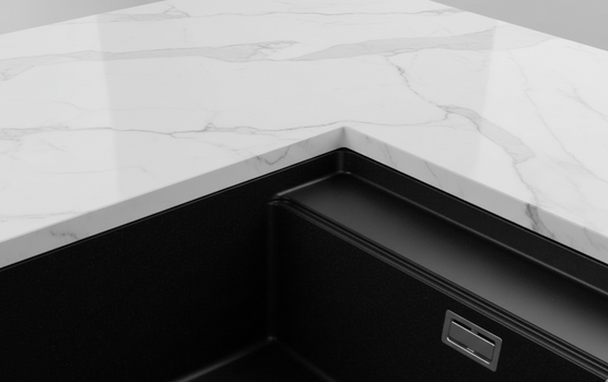 Low Cut - specjalna półka na baterię i akcesoria