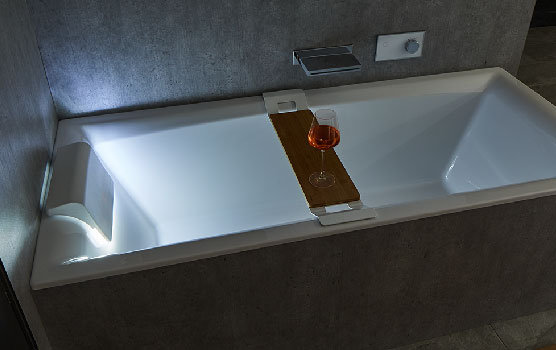 Podświetlany zagłowek wanien Still Square