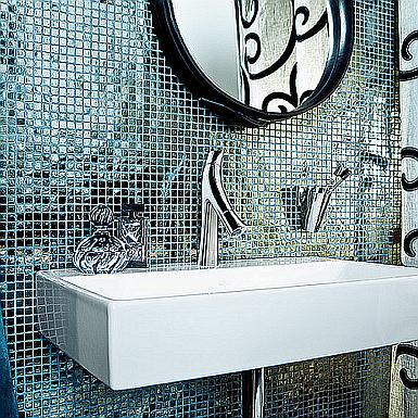 Axor Organic - łazienka z połyskującą mozaiką