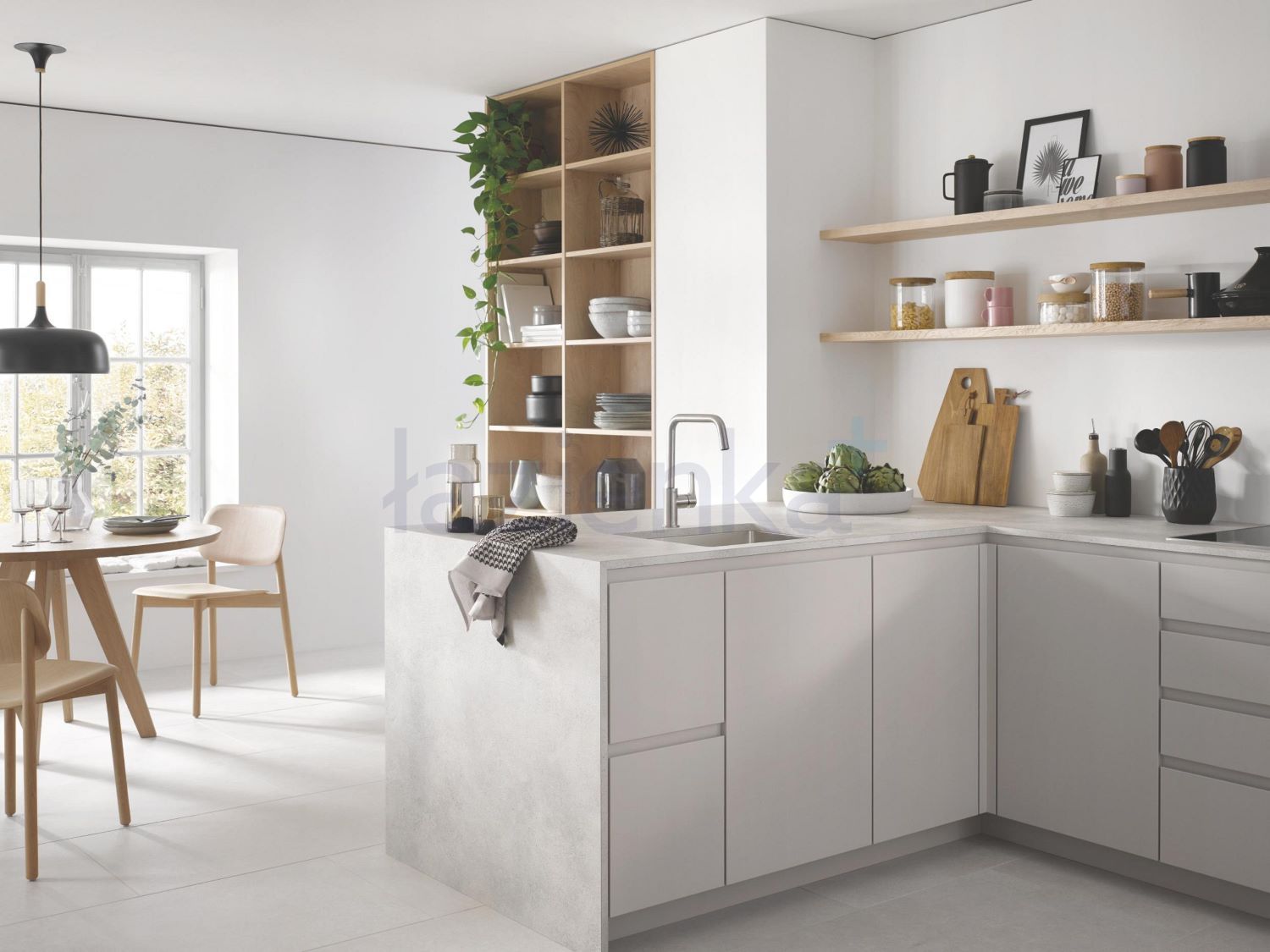 Nowoczesna kuchnia ze skandynawskim akcentem: jasne wnętrze z drewnianymi detalami