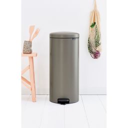 Brabantia NewIcon kosz na śmieci 30 l pedałowy grafit 114441