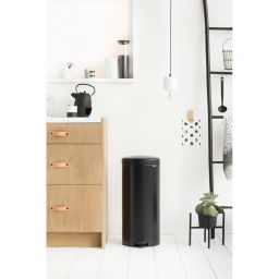 Brabantia NewIcon kosz na śmieci 30 l pedałowy czarny mat 114540
