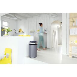 Brabantia Touch Bin pojemnik na odpady 60 l grafit/chrom 402463