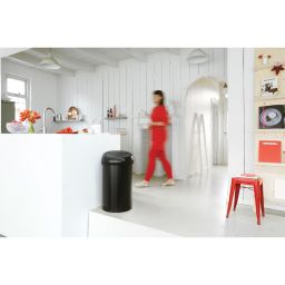 Brabantia Touch Bin pojemnik na odpady 60 l czarny mat 402562