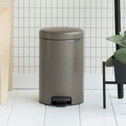 Brabantia NewIcon kosz na śmieci 12 l pedałowy grafit 113628