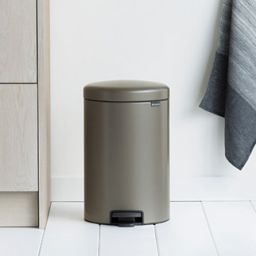 Brabantia NewIcon kosz na śmieci 20 l pedałowy grafit 114045