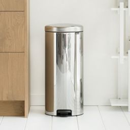Brabantia NewIcon kosz na śmieci 30 l pedałowy stal polerowana 114366