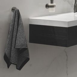 Grohe Essentials haczyk na płaszcz kąpielowy brushed hard graphite 40364AL1