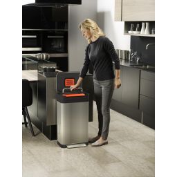 Joseph Joseph Intelligent Waste Titan pojemnik 30 l na odpady stal 30030