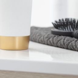 Sealskin Glossy kubek na szczoteczki biały-złoty 362320449