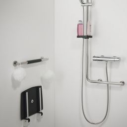 Tiger Boston poręcz pionowa 114 cm lewa z uchwytem prysznicowym chrom 299720346