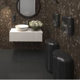 Tork Elevation dozownik do mydła czarny 561608