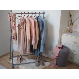 Wenko stojak do wieszania ubrań z kółkami srebrny 4364100100