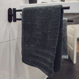 Wenko Bosio wieszak na ręcznik 40 cm dwuramienny ruchomy czarny 24238100