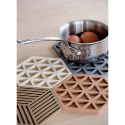 Zone Denmark Triangles podstawka kuchenna terakota 31606