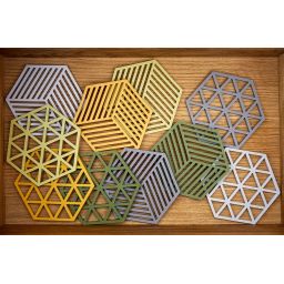 Zone Denmark Hexagon podstawki kuchenne Khaki/Sand/Almond 32704