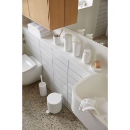 Zone Denmark Ume kubek na szczoteczki biały 330399