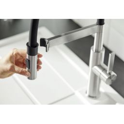 Blanco Sonea-S Flexo bateria kuchenna stojąca z wyciąganą wylewką stal szczotkowana/czarny 526616