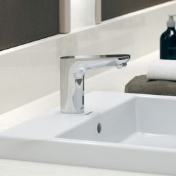 Duravit Sensor 1 bateria umywalkowa stojąca elektroniczna chrom SE1094007010