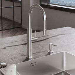 Franke Pescara J pull-out spray bateria kuchenna stojąca stal szlachetna 115.0741.694