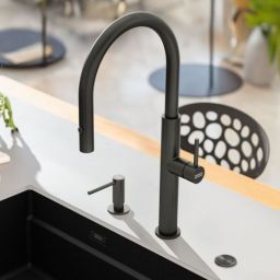 Franke Pescara J pull-out spray bateria kuchenna stojąca czarna stal szlachetna 115.0741.695