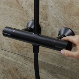 Hansgrohe Vernis Blend zestaw wannowo-prysznicowy ścienny termostatyczny z deszczownicą czarny mat 26426670