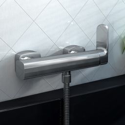 Kohlman Foxal bateria prysznicowa ścienna chrom QW120F