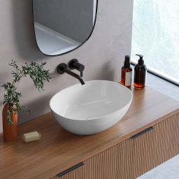 Lavaberg Skinn umywalka 47x36 cm owalna nablatowa biały połysk 663130051003