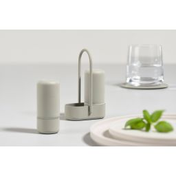 Zone Denmark Solo pojemnik na sól i pieprz 6,5x3,3x8,9 cm czarny 10542