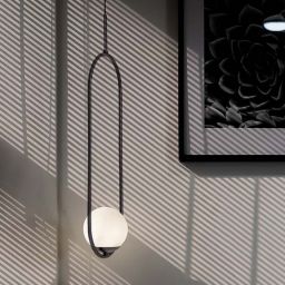 Kaja Parva lampa wisząca 1x40 W czarna-mleczna K-5100