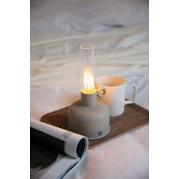 Markslöjd Astrid lampa stołowa zewnętrzna 1x2 W szara 108921