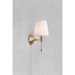 Markslöjd Manor kinkiet 1x40 W mosiądz 108968