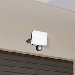 Milagro LED naświetlacz 20 W EKN9018