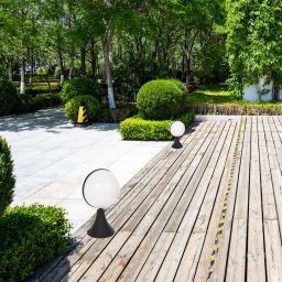 Milagro Circulo lampa stojąca zewnętrzna czarny/biały EKO6643