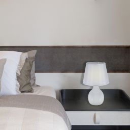 Rabalux Ingrid lampa stołowa 1x40W kremowy 4475