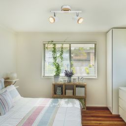 Rabalux Karen lampa podsufitowa 2x4 W biała-drewno 5565