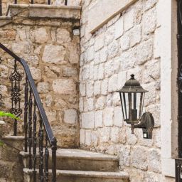 Rabalux Velence kinkiet zewnętrzny 1x60 W złoty 8218