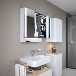 Duravit Qatego szafka 60 cm z lustrzana wisząca z oświetleniem LED biały mat QA7150018180010