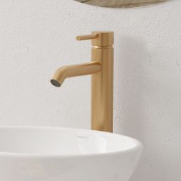 Oltens Molle bateria umywalkowa stojąca wysoka złoto szczotkowane 32400810