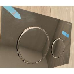 Outlet - Geberit Sigma20 przycisk spłukujący czarny połysk/czarny mat 115.882.DW.1