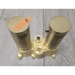 Outlet - Villeroy & Boch Universal Taps & Fittings bateria wannowo-prysznicowa podtynkowa termostatyczna złoty szczotkowany TVD00065300076