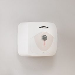 Ariston Dune pojemnościowy podgrzewacz wody 10 l 1,5 kW elektryczny 3100853