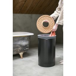 Brabantia kosz na bieliznę 60 l czarny mat 120022