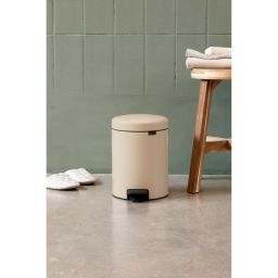 Brabantia NewIcon kosz na śmieci 3 l pedałowy beżowy/czarny 149887