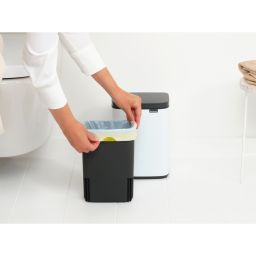 Brabantia Bo kosz na śmieci 4 l biały 222344