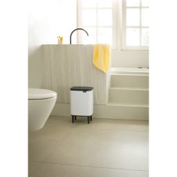 Brabantia Bo kosz na śmieci 7 l biały 227165